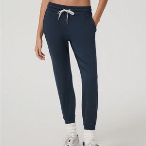 Vuori Performance Jogger Size Small